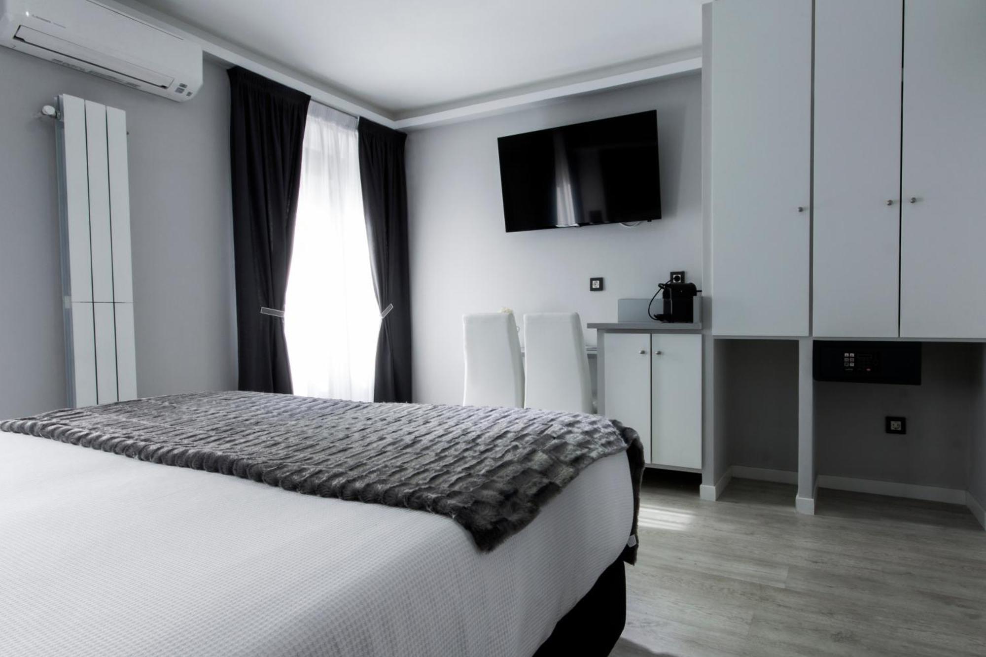 Hostal Overnight Madrid — Фото 2